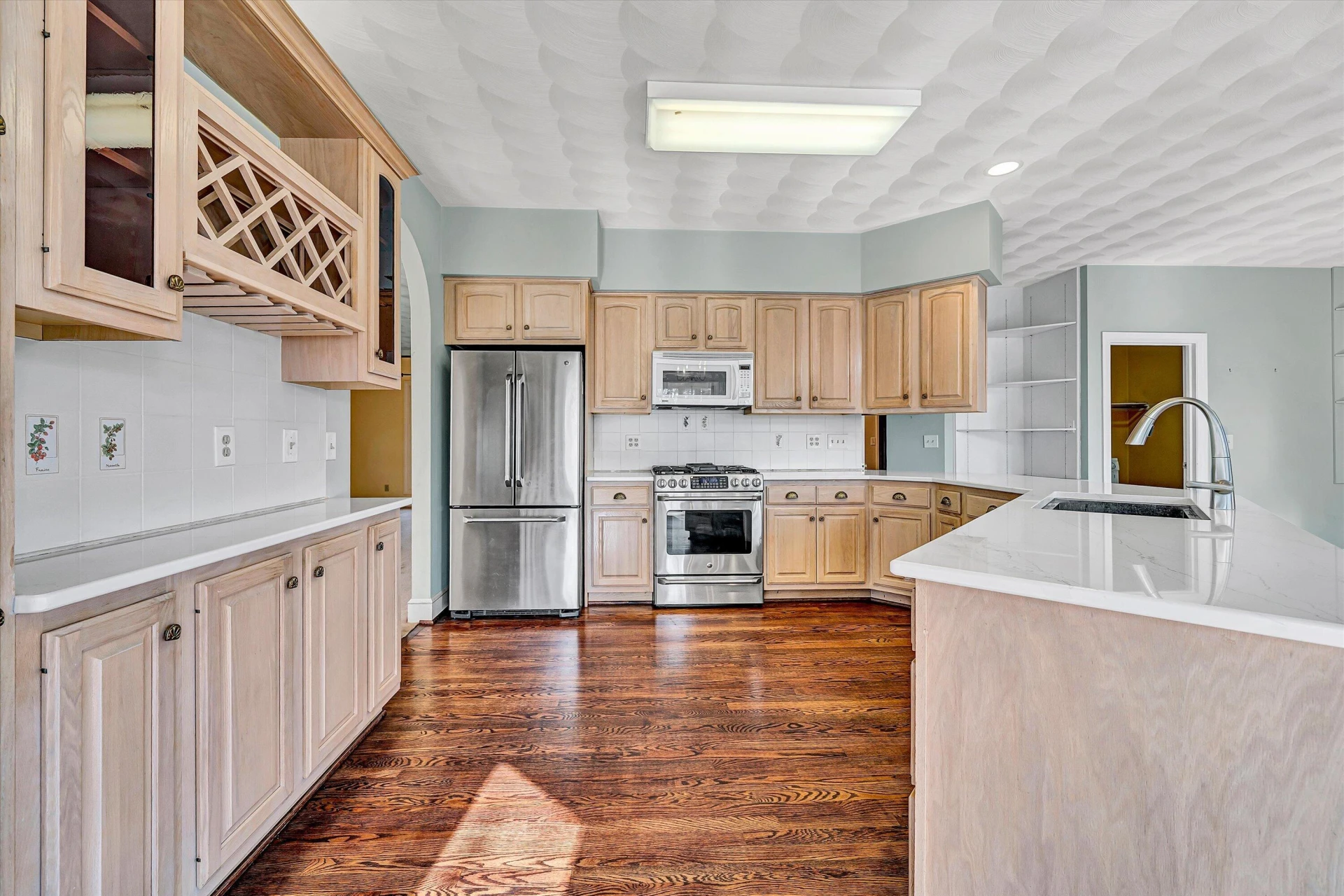 1624 Sunberry CIR - Photo 21