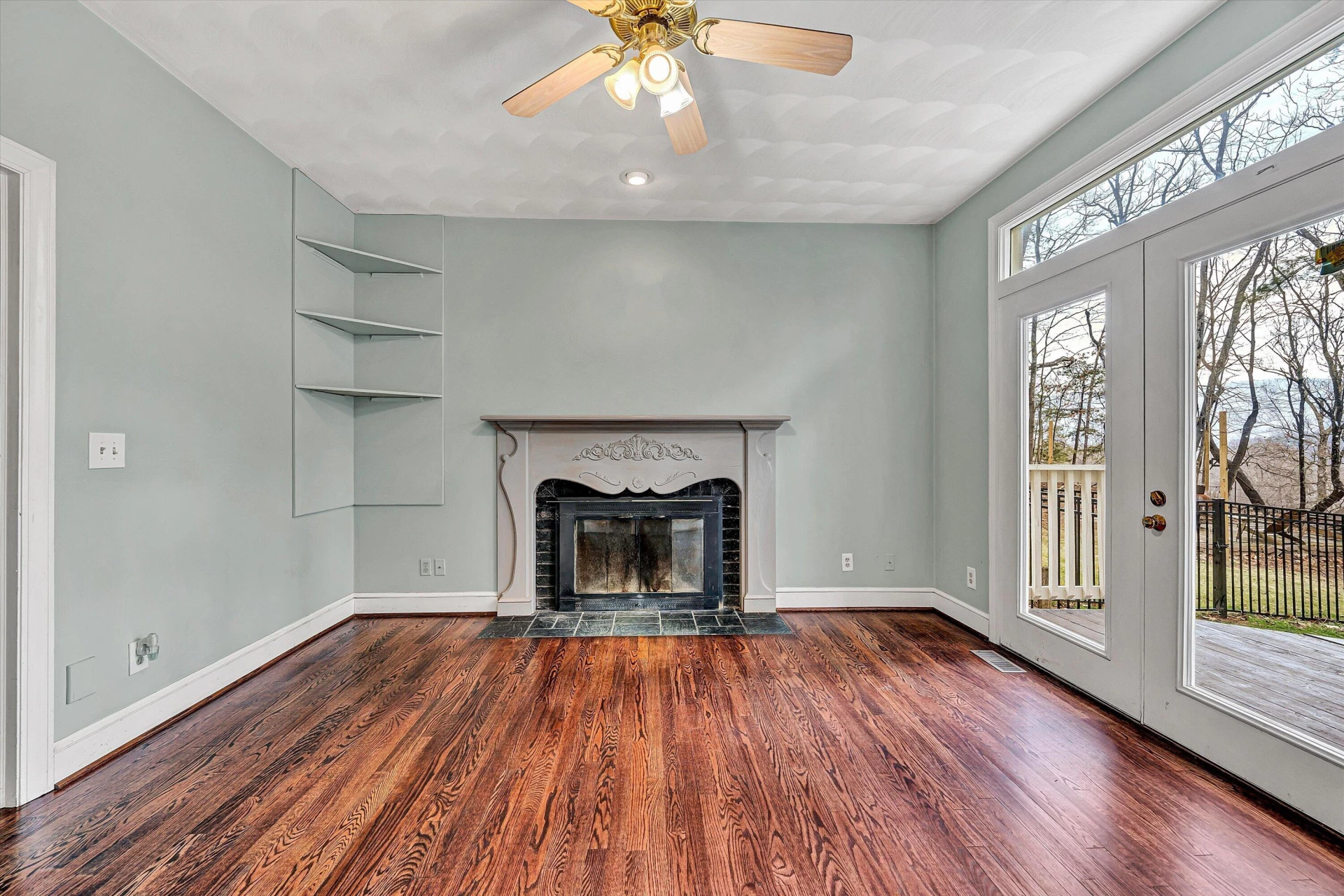 1624 Sunberry CIR - Photo 24