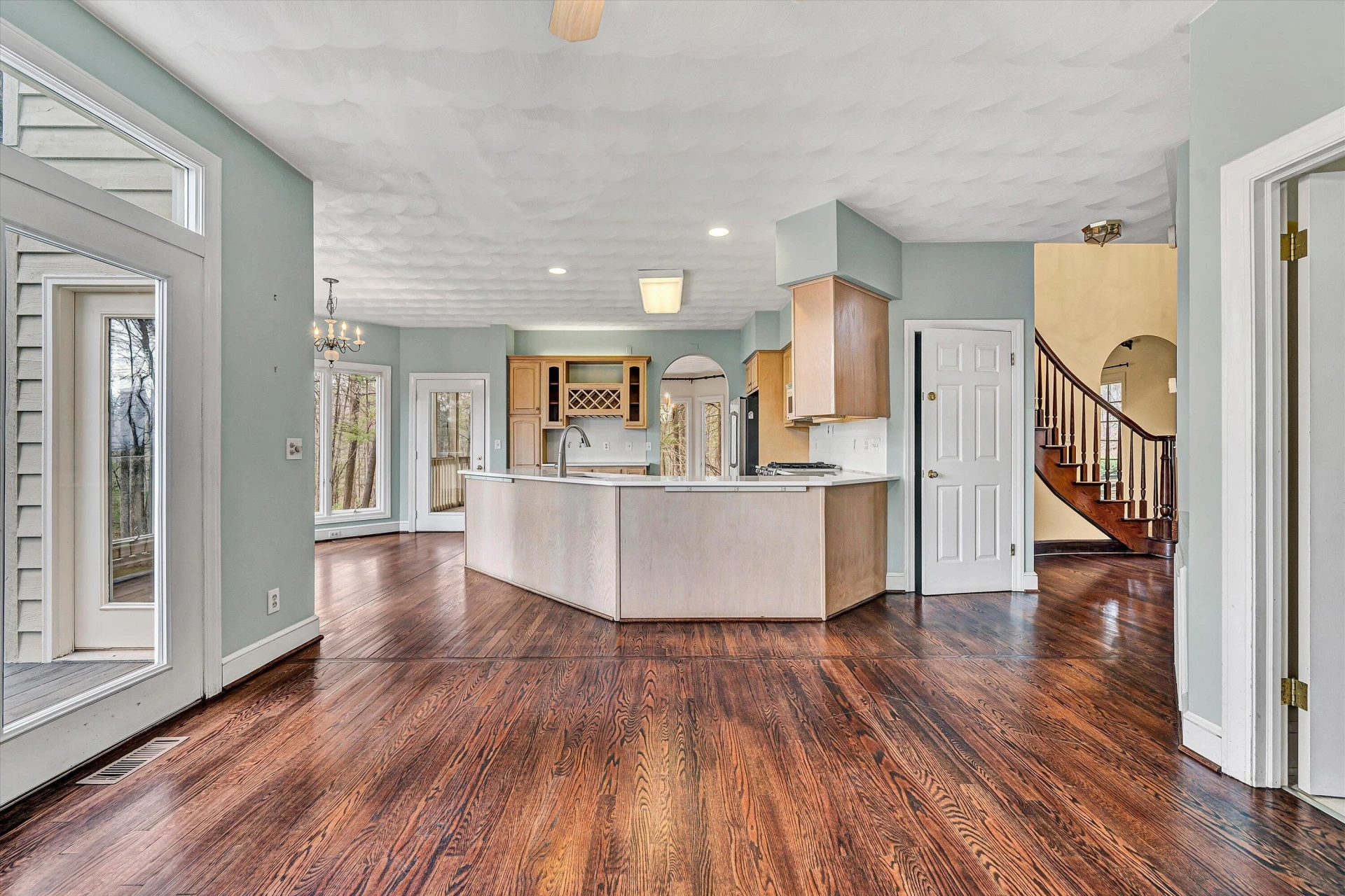 1624 Sunberry CIR - Photo 25