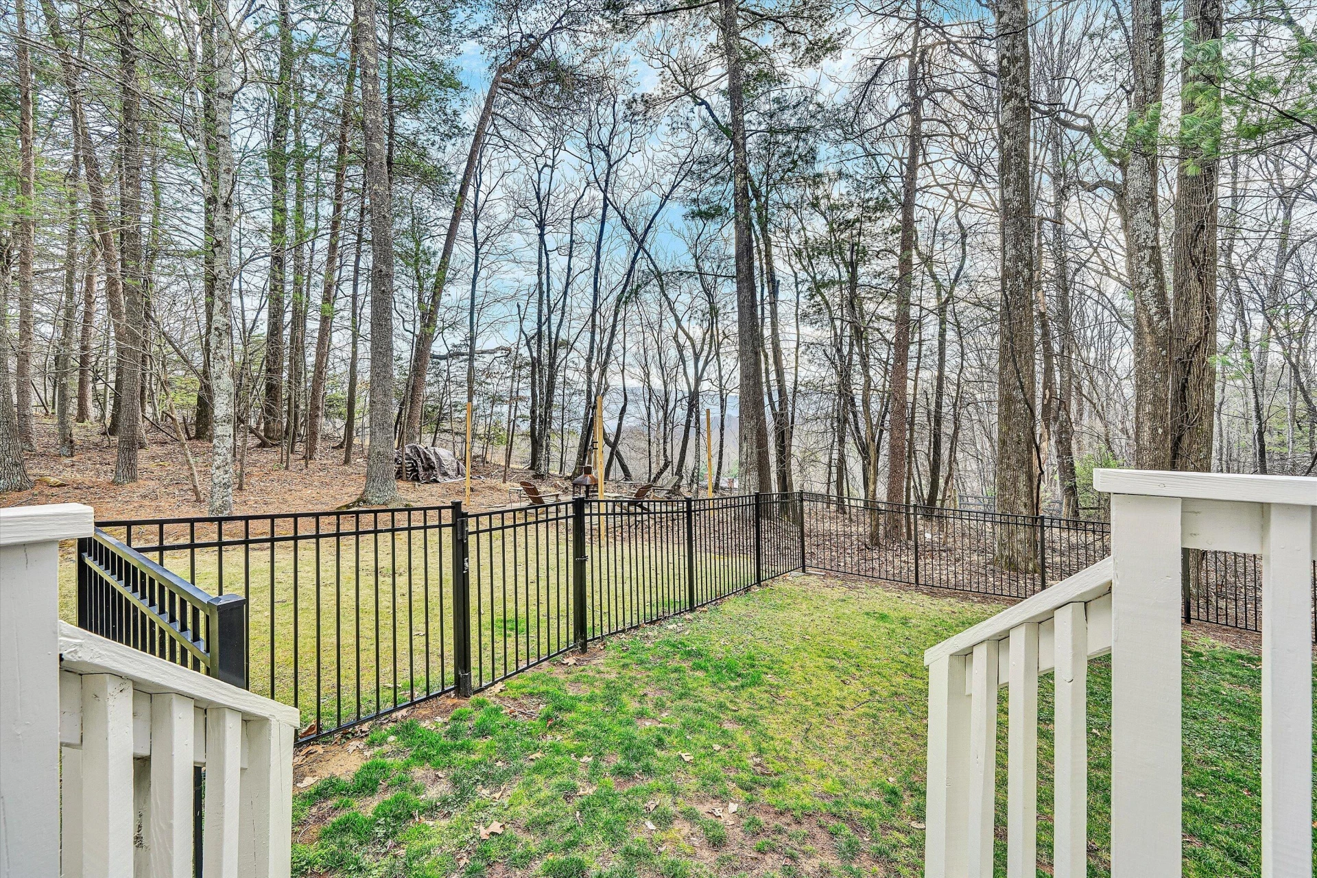 1624 Sunberry CIR - Photo 31