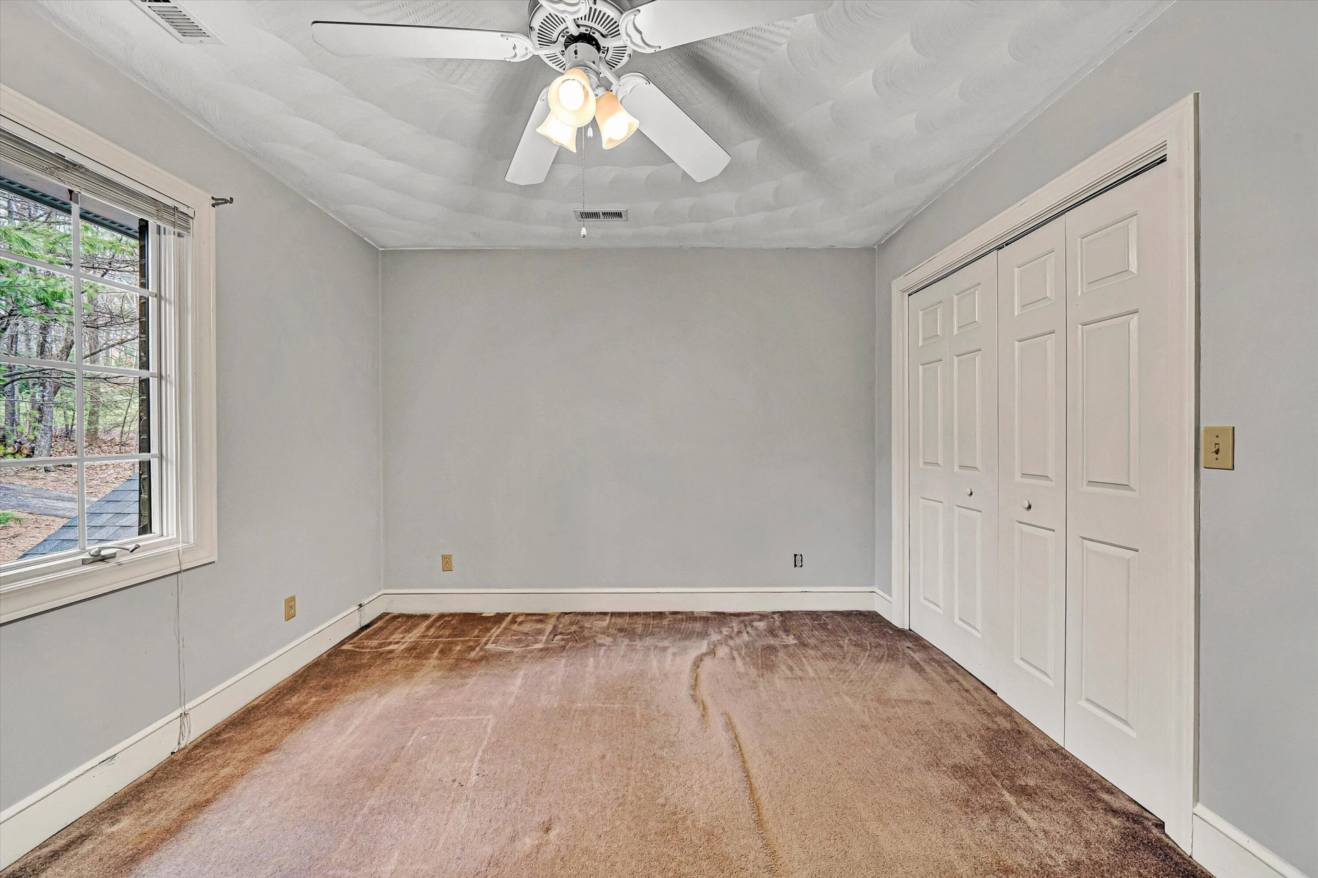 1624 Sunberry CIR - Photo 44