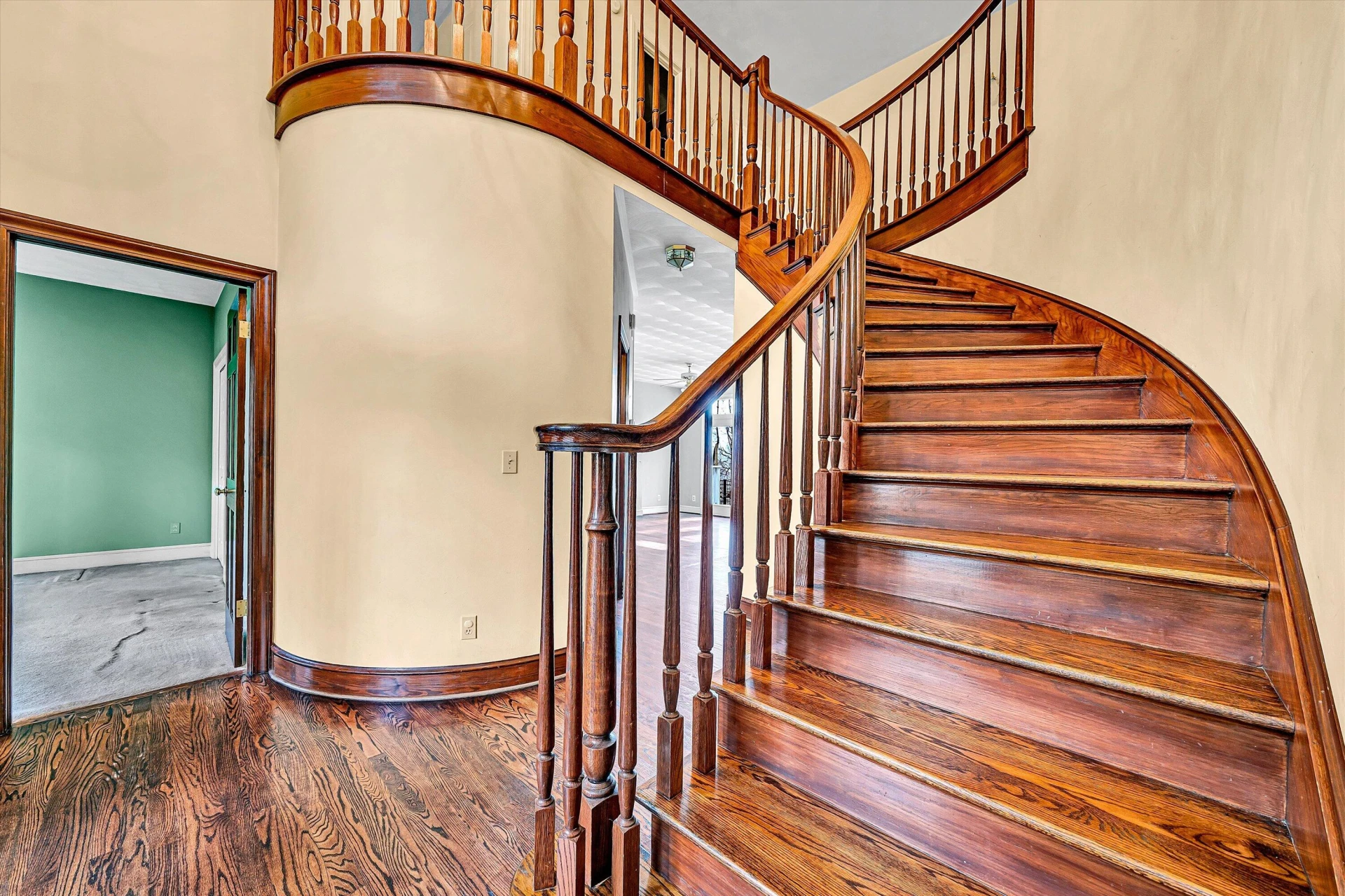 1624 Sunberry CIR - Photo 10