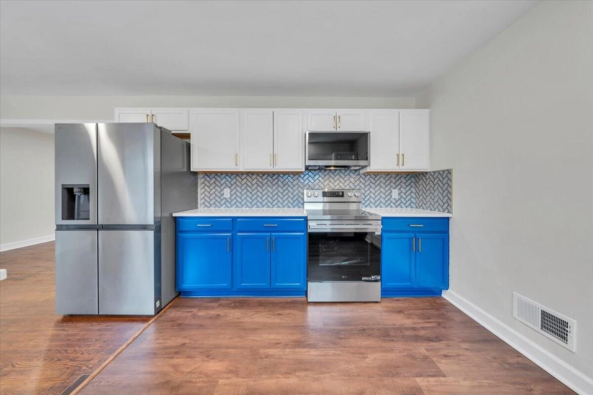 3417 Windsor RD - Photo 16