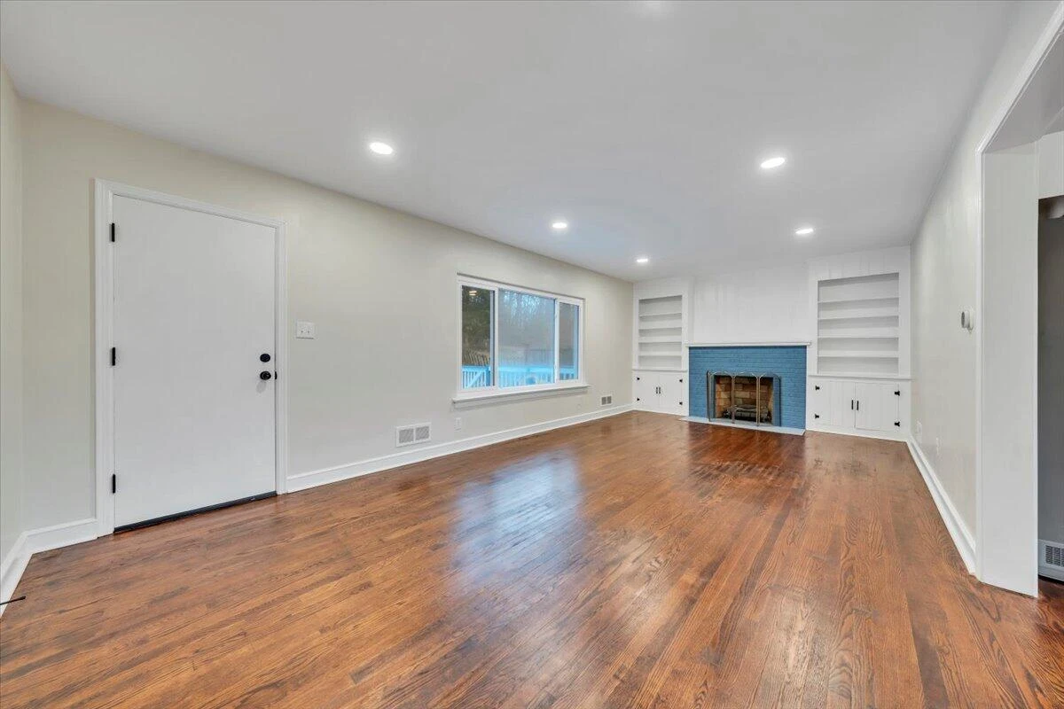 3417 Windsor RD - Photo 19