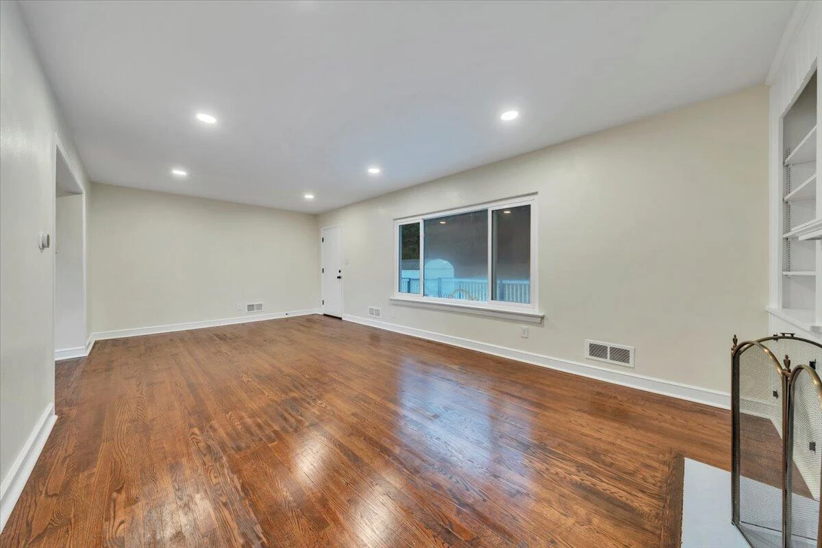 3417 Windsor RD - Photo 22