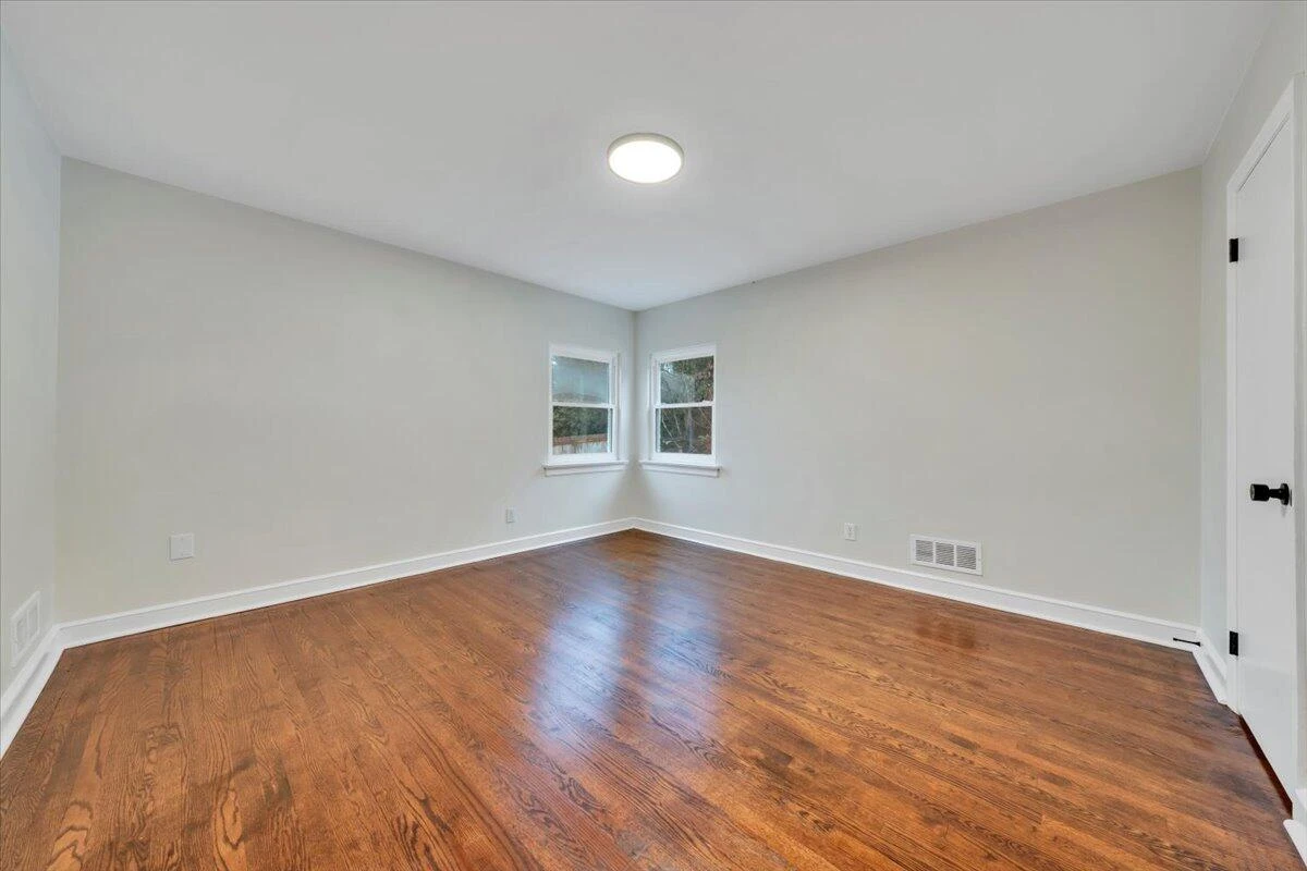 3417 Windsor RD - Photo 23