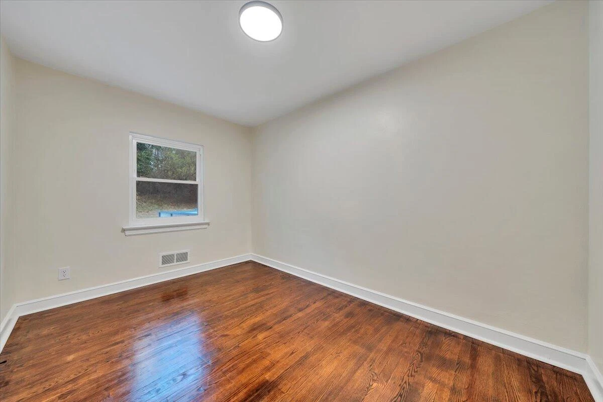 3417 Windsor RD - Photo 27