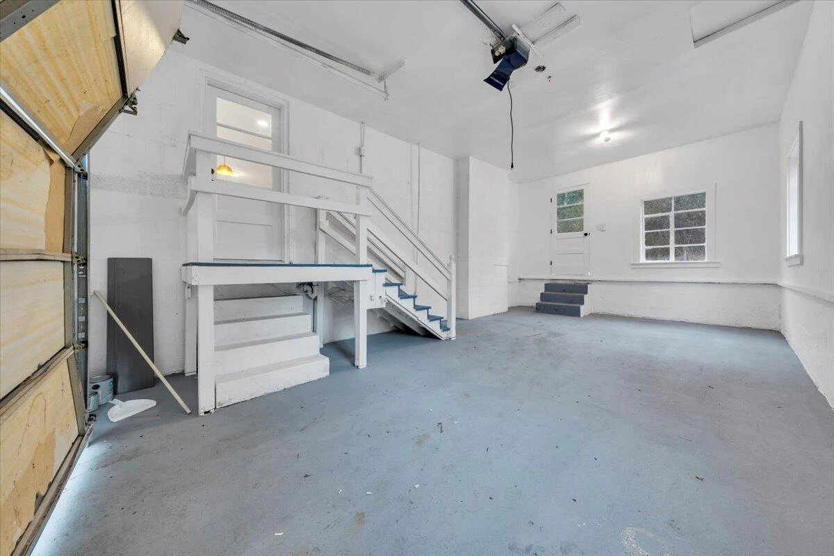 3417 Windsor RD - Photo 43