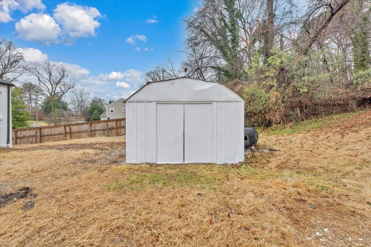 3417 Windsor RD - Photo 46