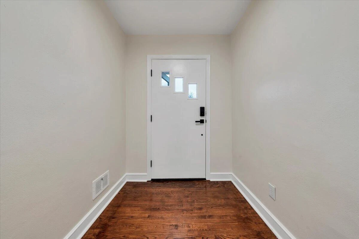 3417 Windsor RD - Photo 9
