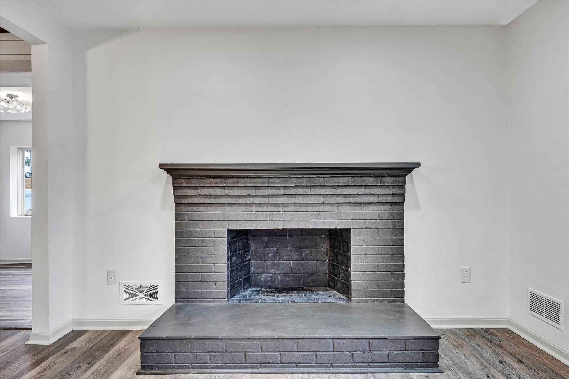 5401 Warwood DR - Photo 10