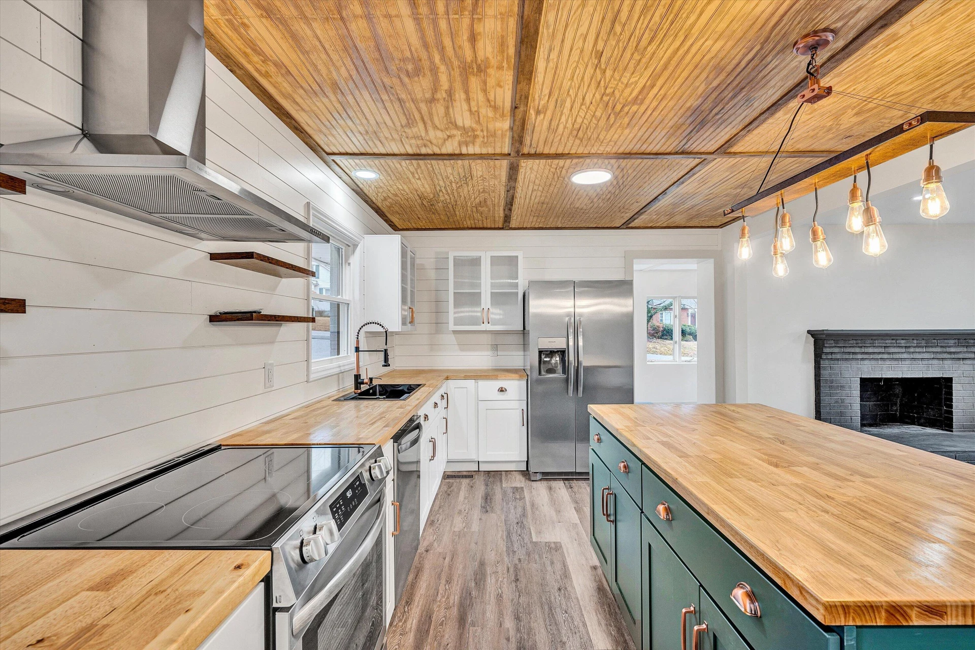 5401 Warwood DR - Photo 13