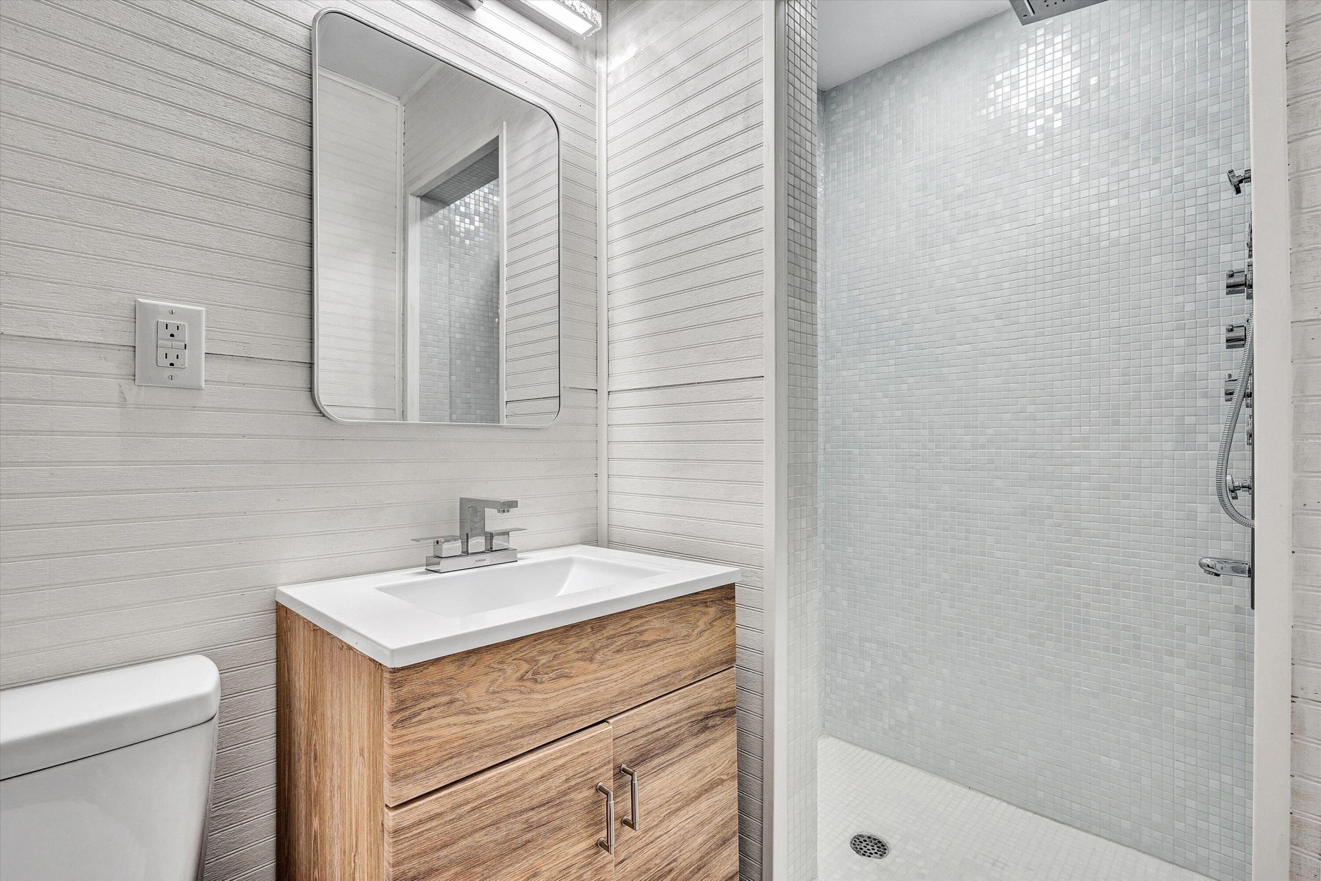 5401 Warwood DR - Photo 21