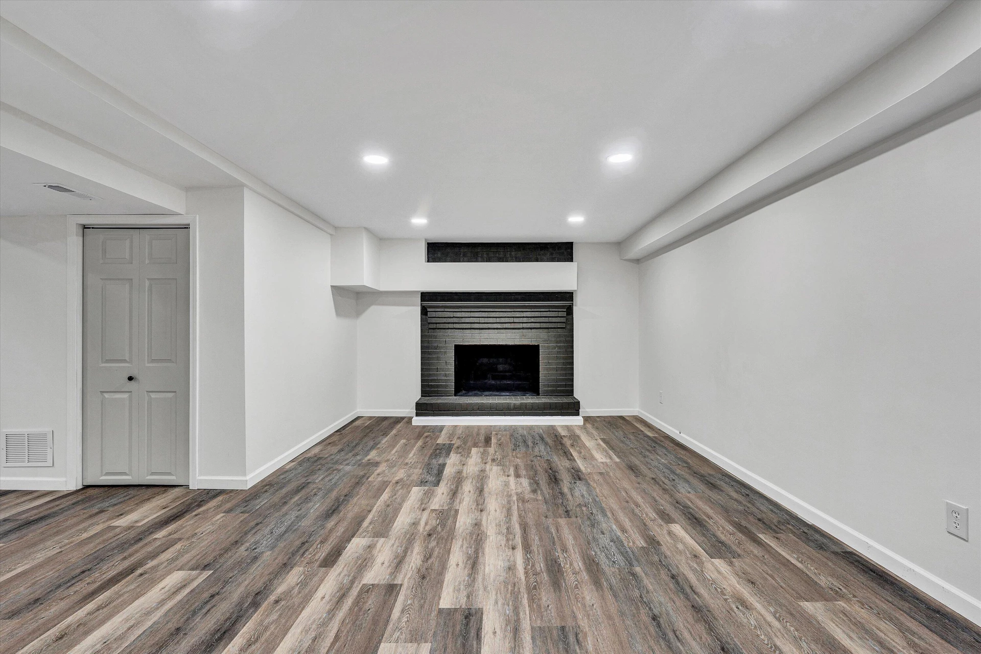 5401 Warwood DR - Photo 27
