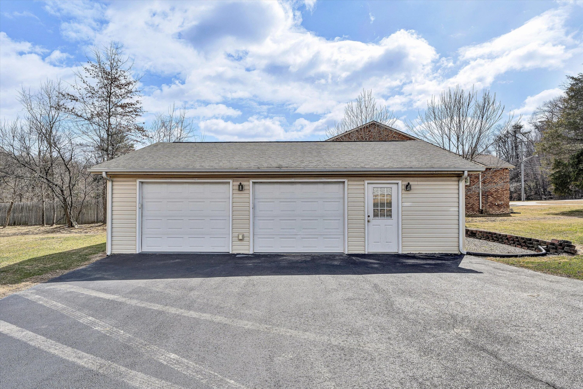 1060 Kesler Mill RD - Photo 24