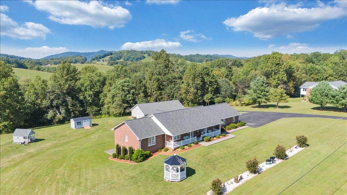 3991 Green Level RD - Photo 47