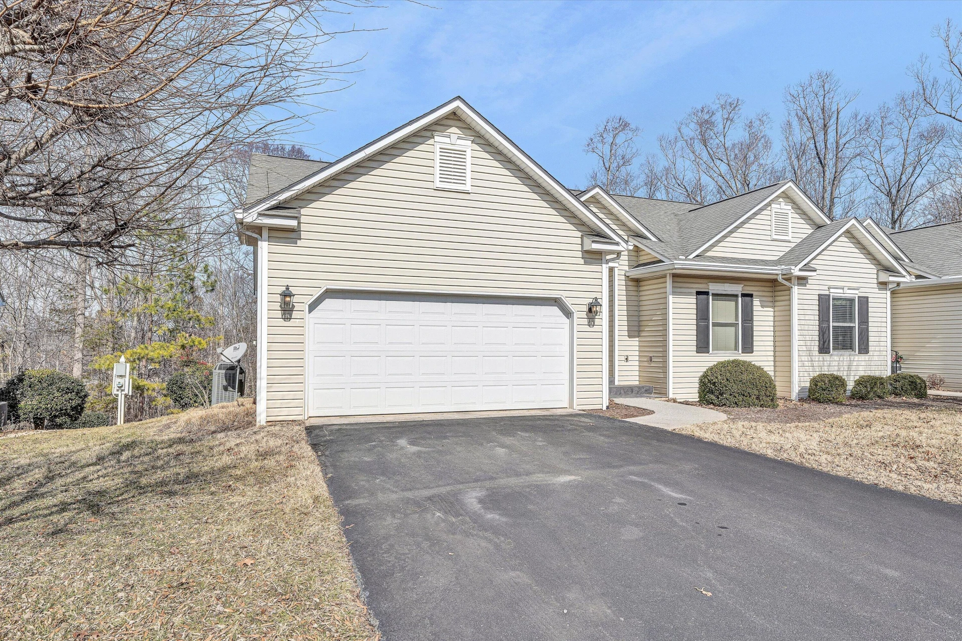 51 Fairway Oaks DR #8 - Photo 5
