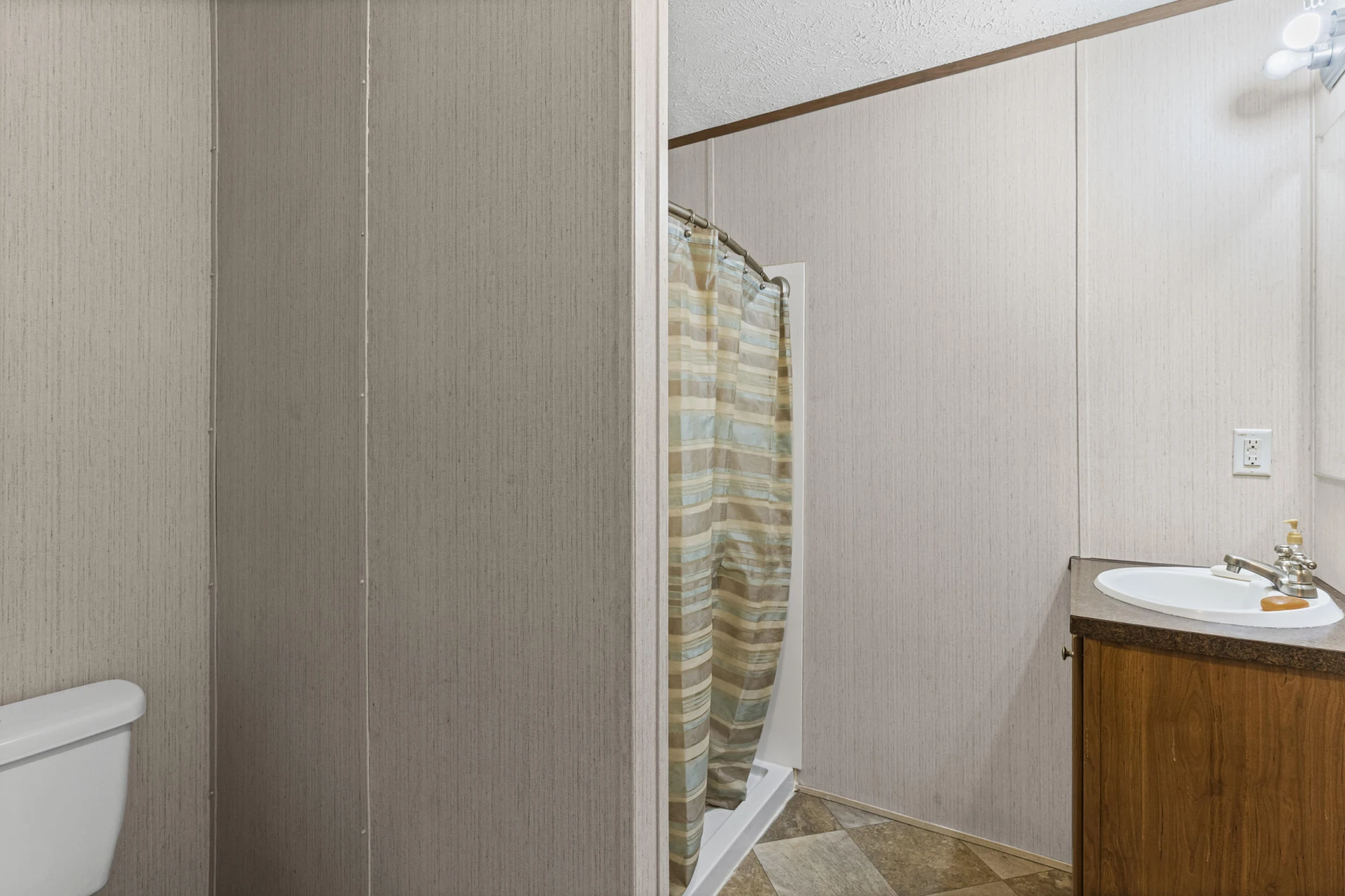 105 Whisperridge CT - Photo 12
