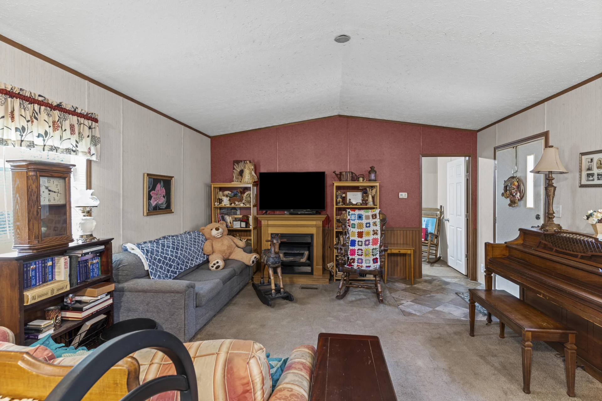 105 Whisperridge CT - Photo 4