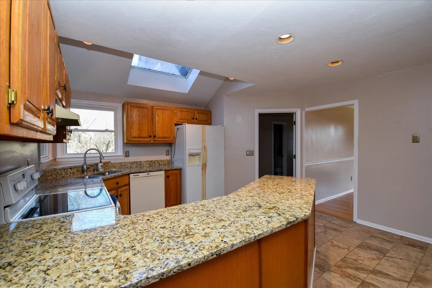 146 Hill DR - Photo 14