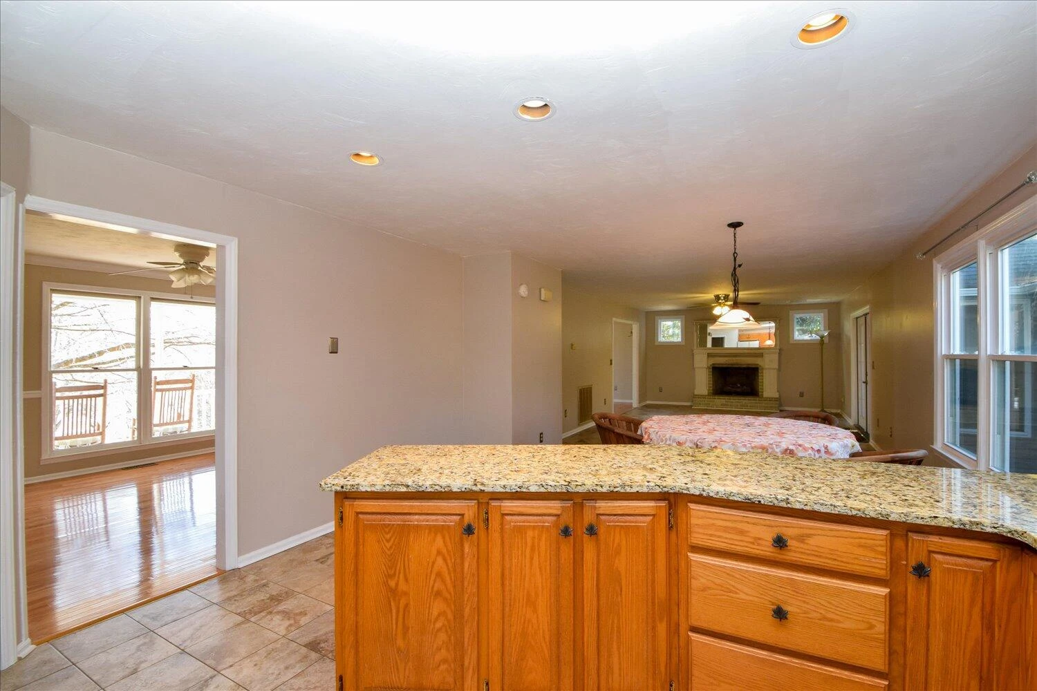 146 Hill DR - Photo 16
