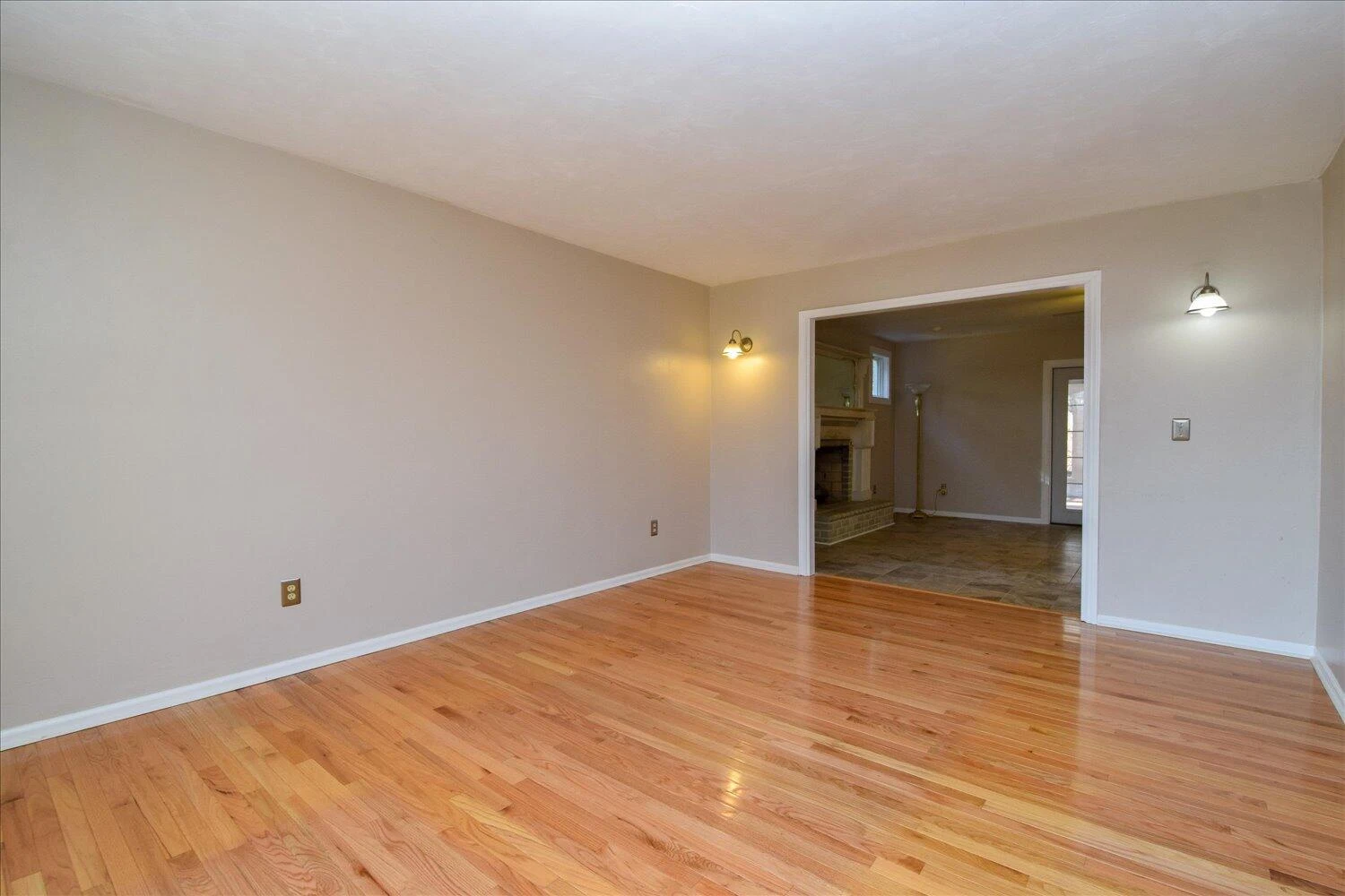 146 Hill DR - Photo 8