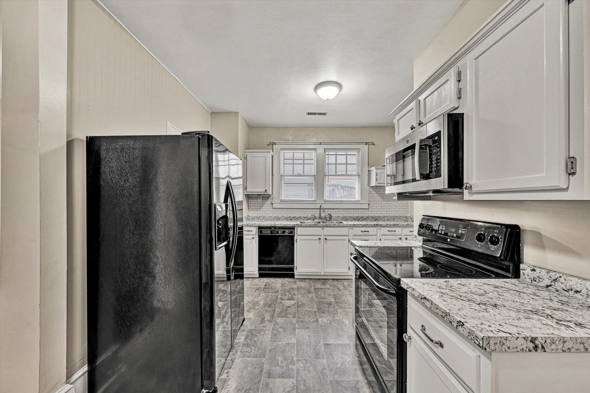505 Arbor AVE - Photo 9