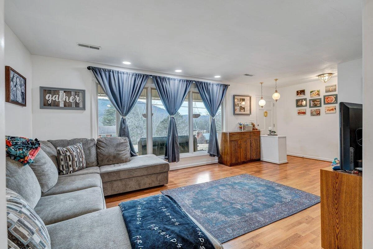 162 Ridgewood DR - Photo 10