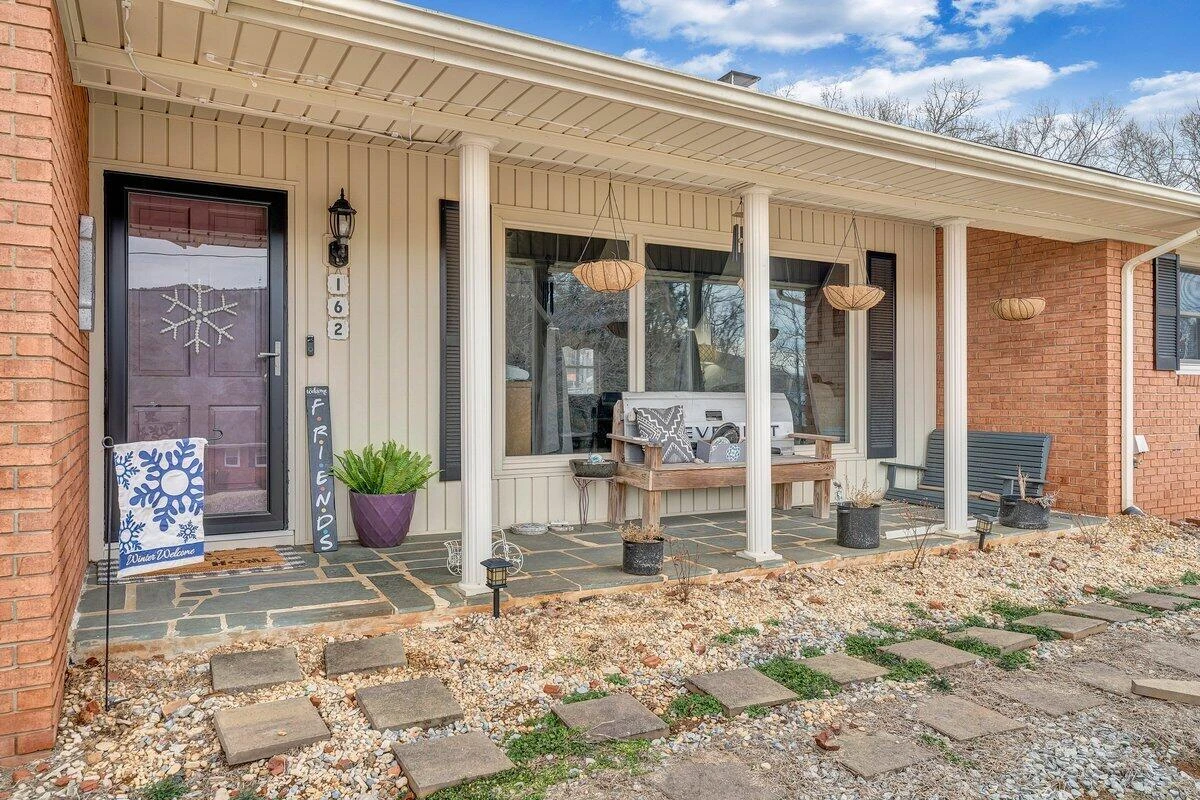 162 Ridgewood DR - Photo 3