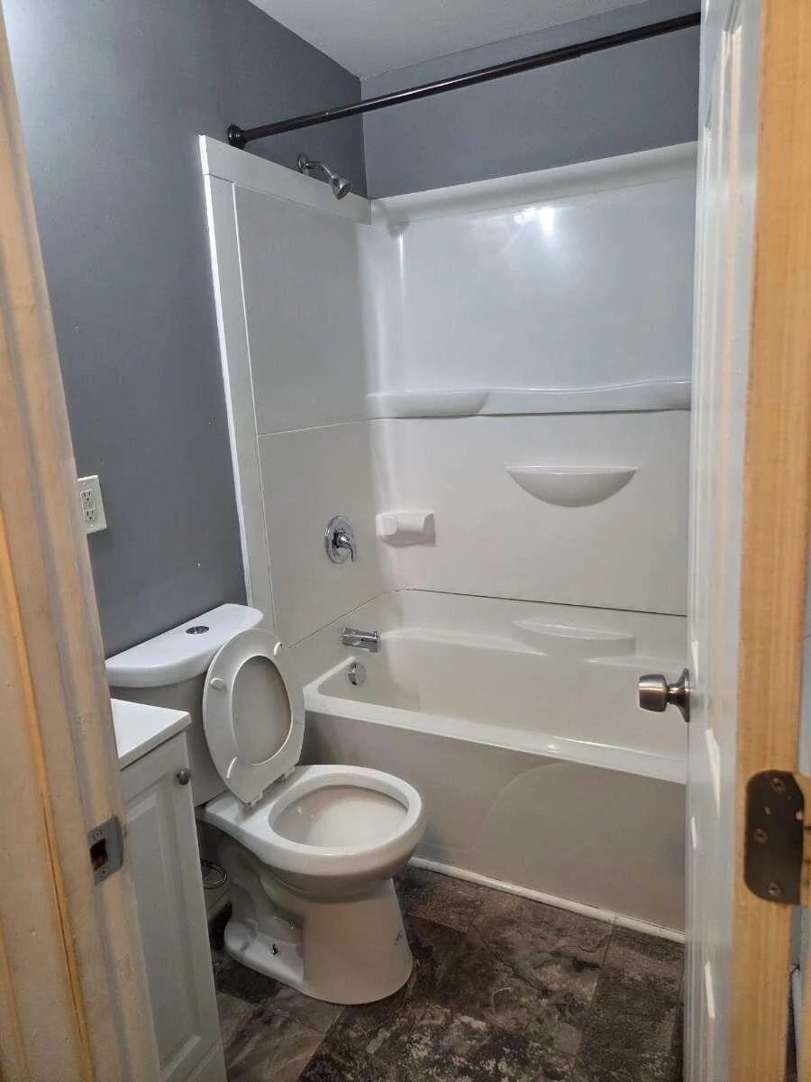 2402 Winthrop AVE - Photo 10