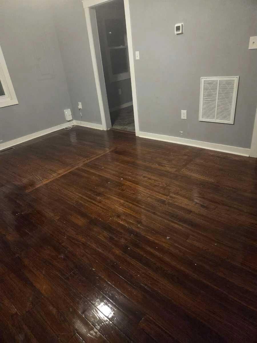 2402 Winthrop AVE - Photo 2