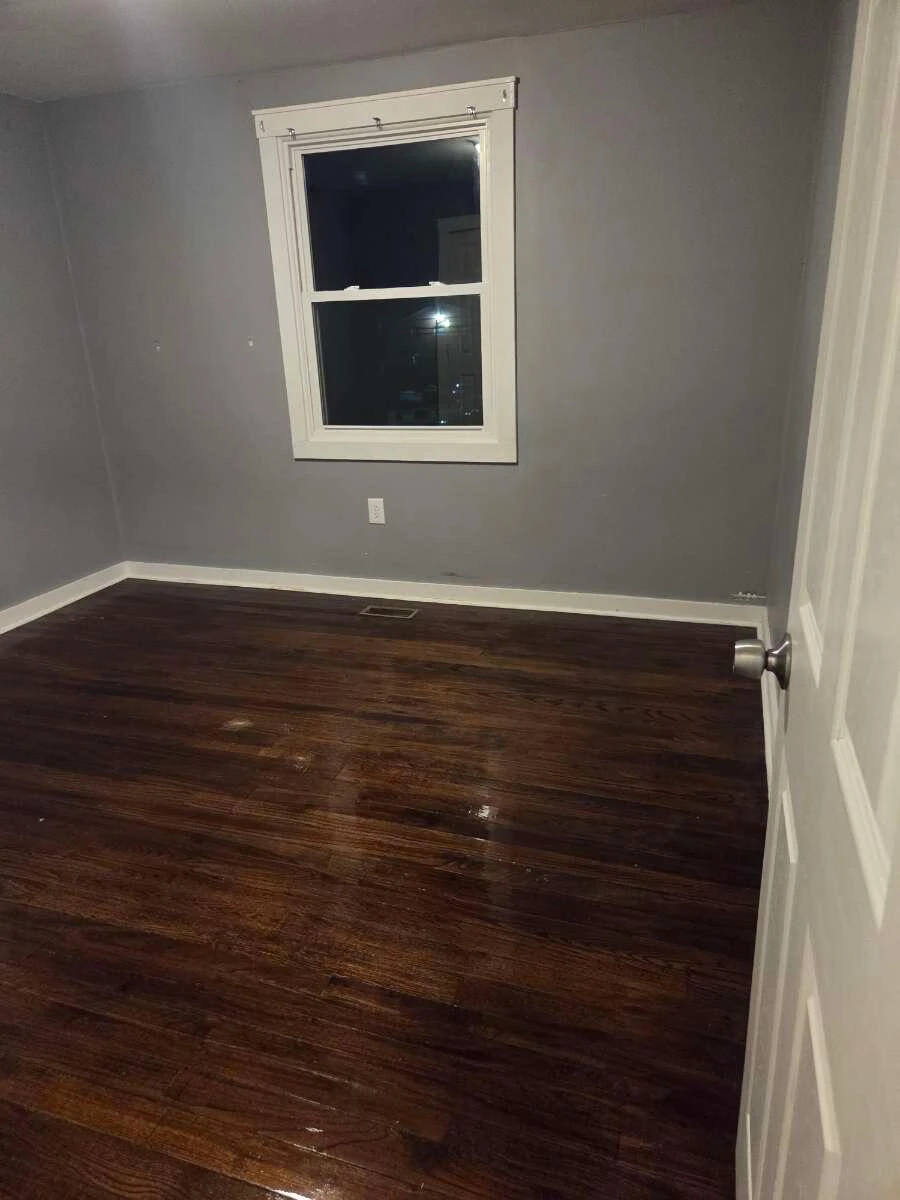 2402 Winthrop AVE - Photo 9