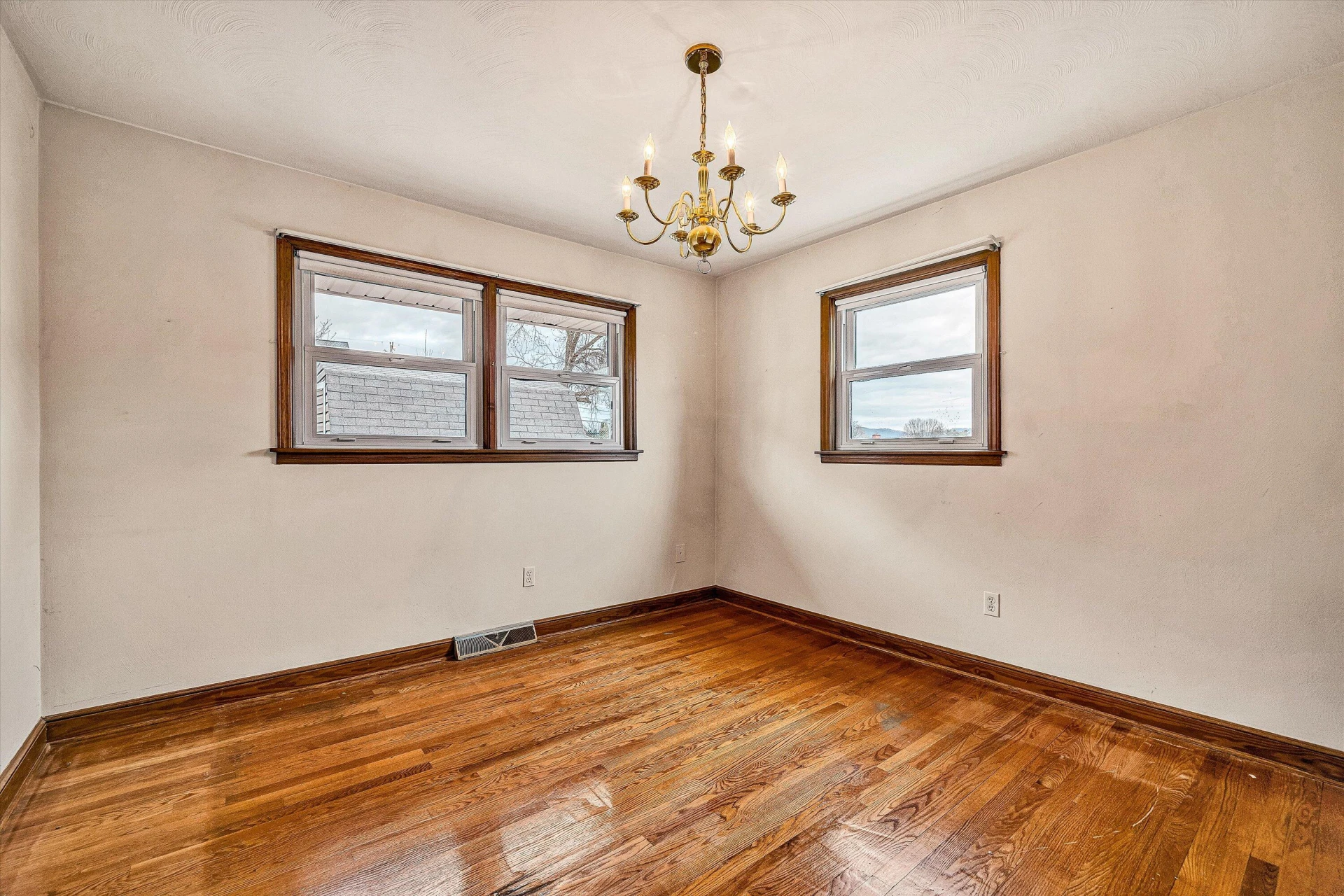 6641 Bryant CIR - Photo 22