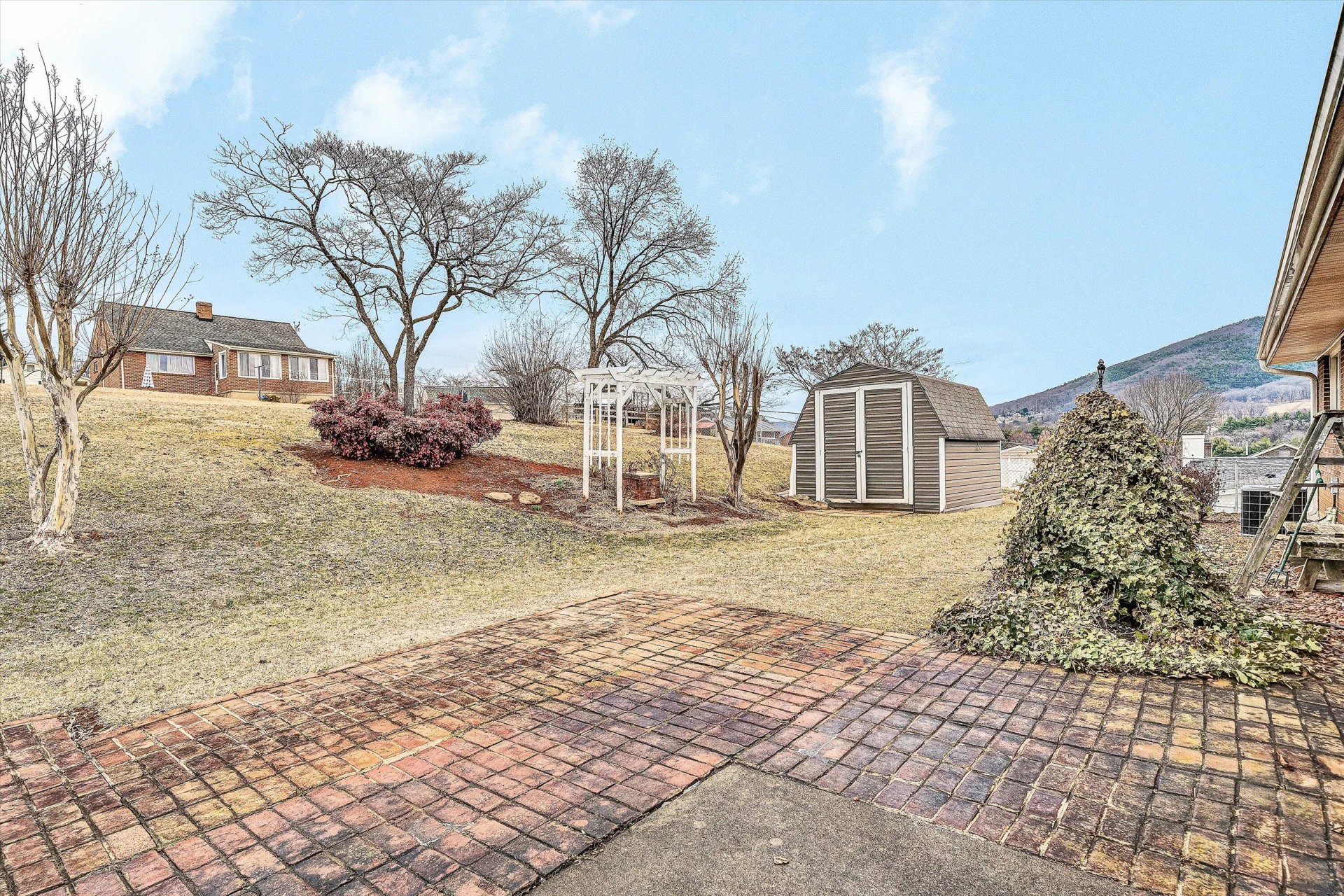 6641 Bryant CIR - Photo 35