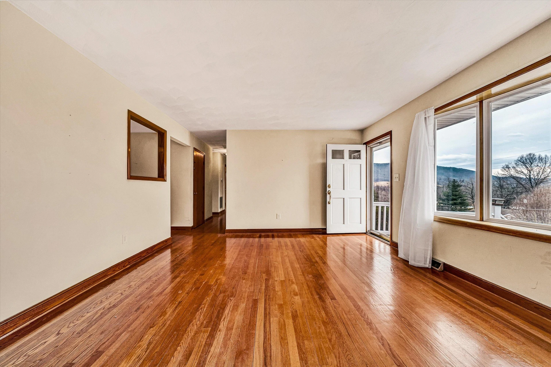 6641 Bryant CIR - Photo 4