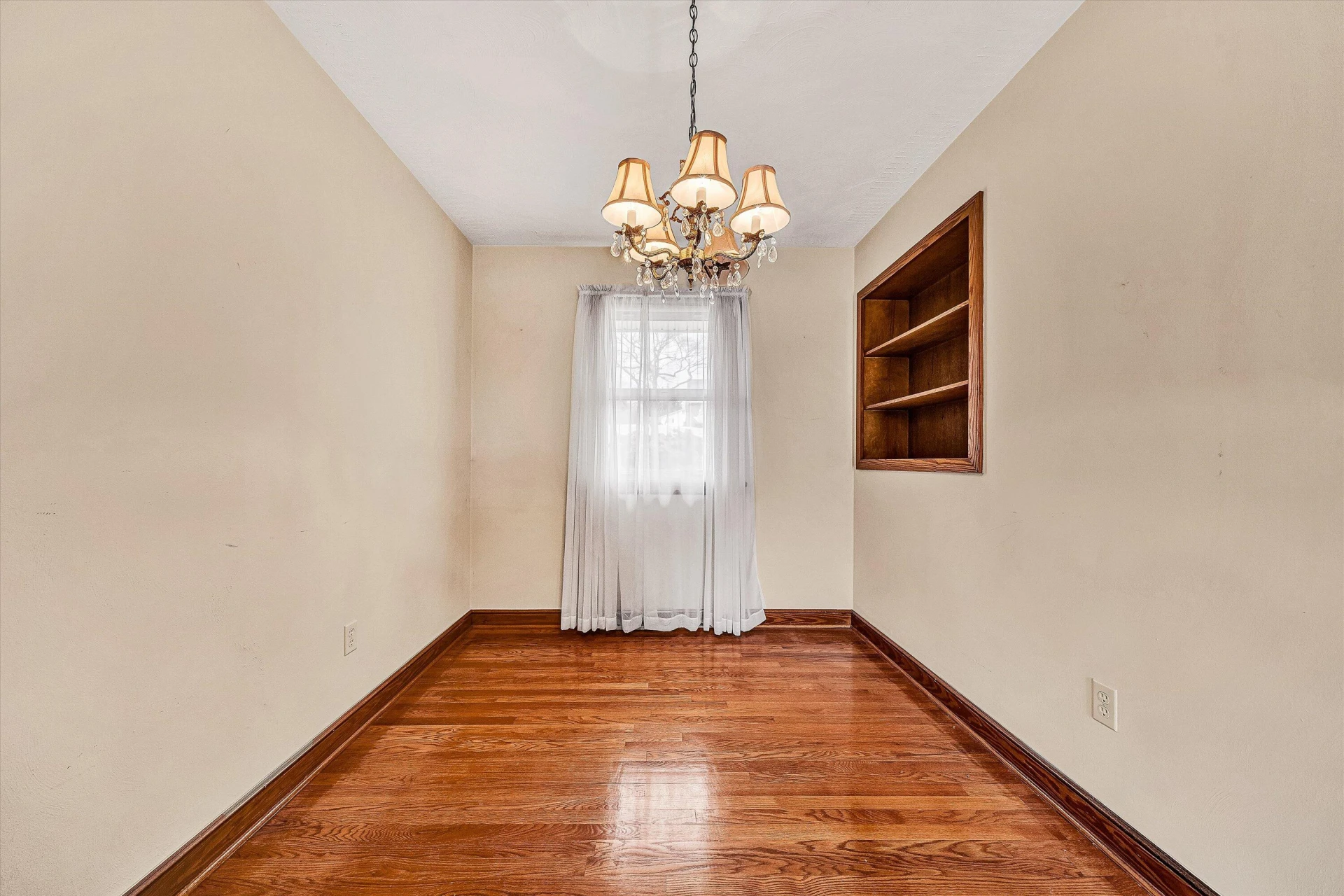 6641 Bryant CIR - Photo 7