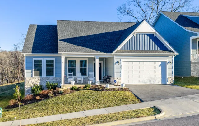 2165 Kings Walk DR