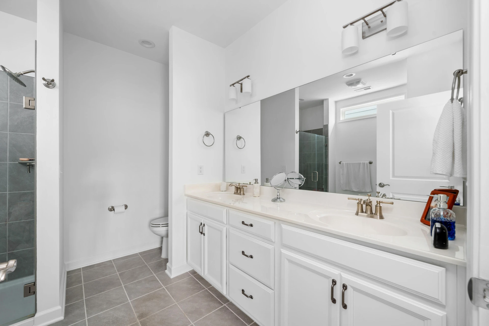 2165 Kings Walk DR - Photo 13