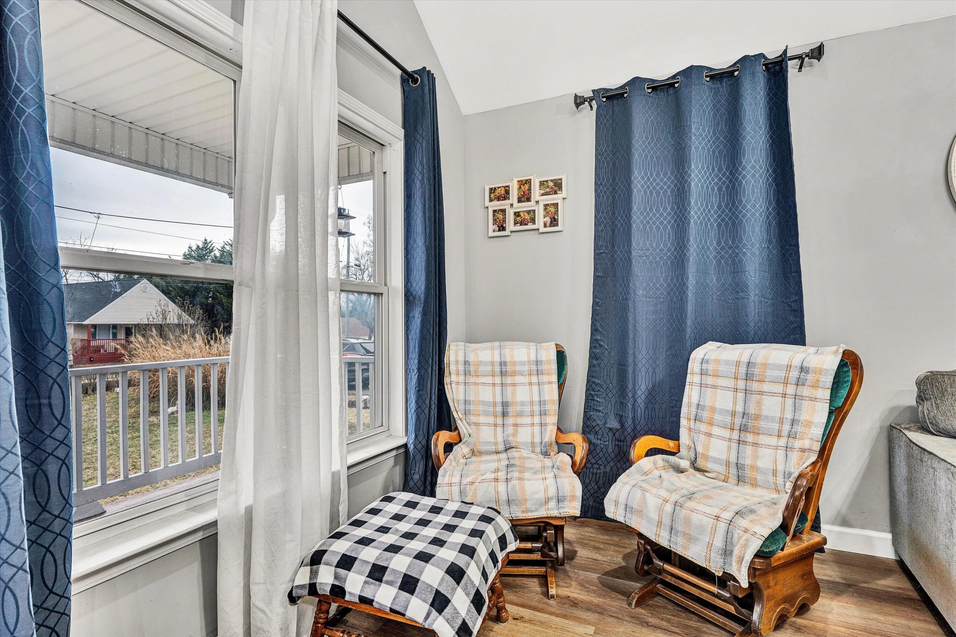 635 Queen AVE - Photo 11