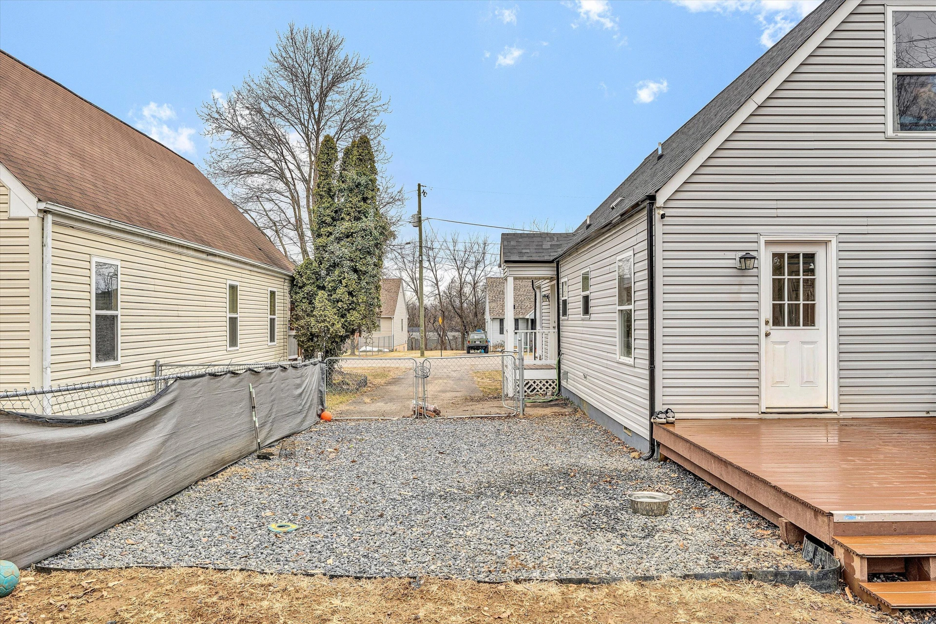 635 Queen AVE - Photo 31