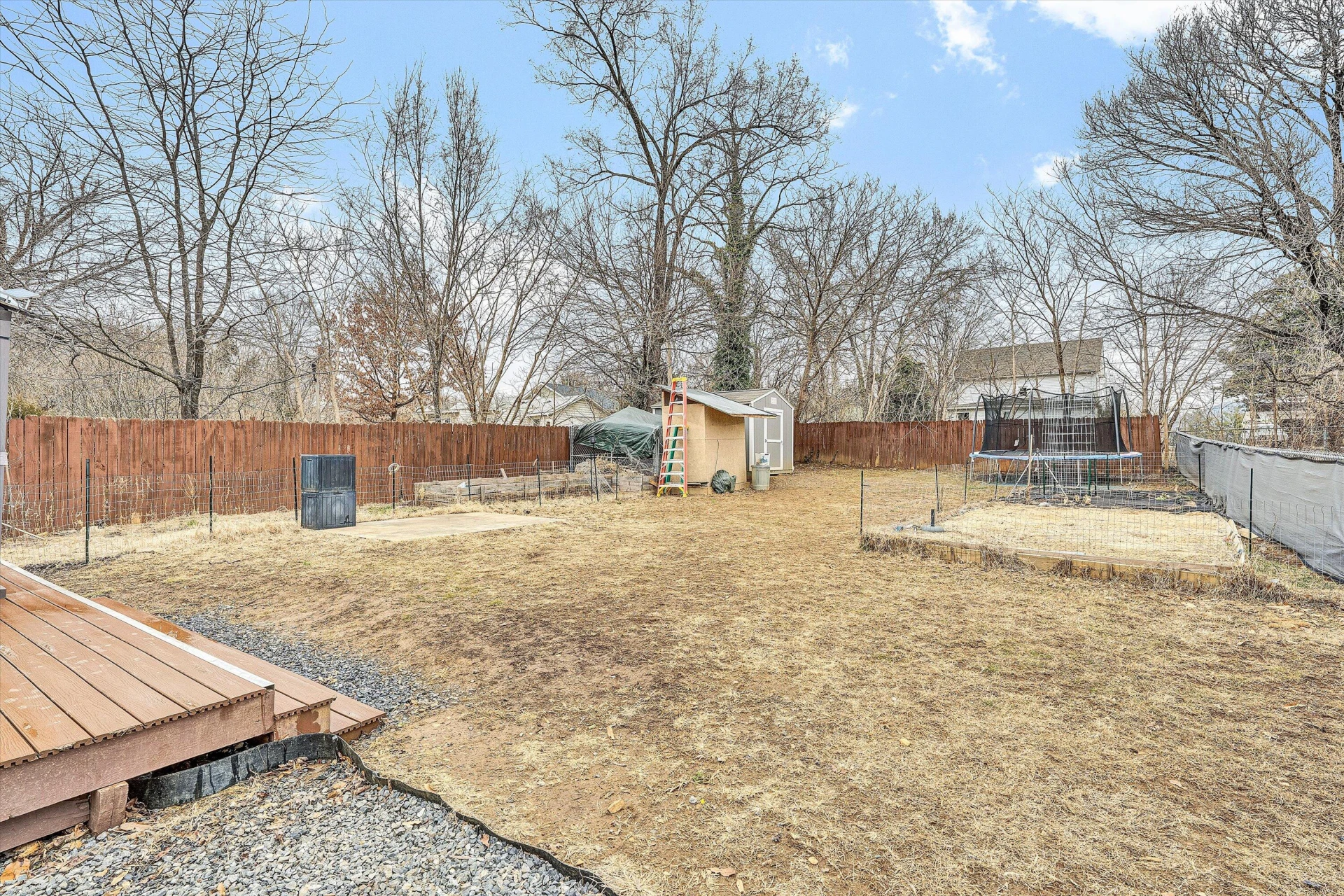 635 Queen AVE - Photo 32