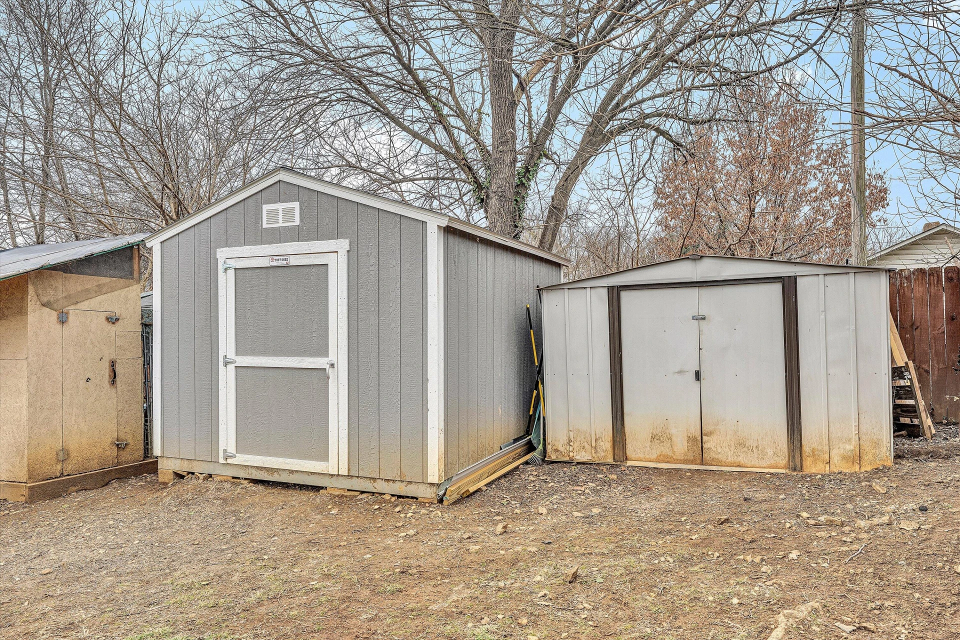 635 Queen AVE - Photo 34