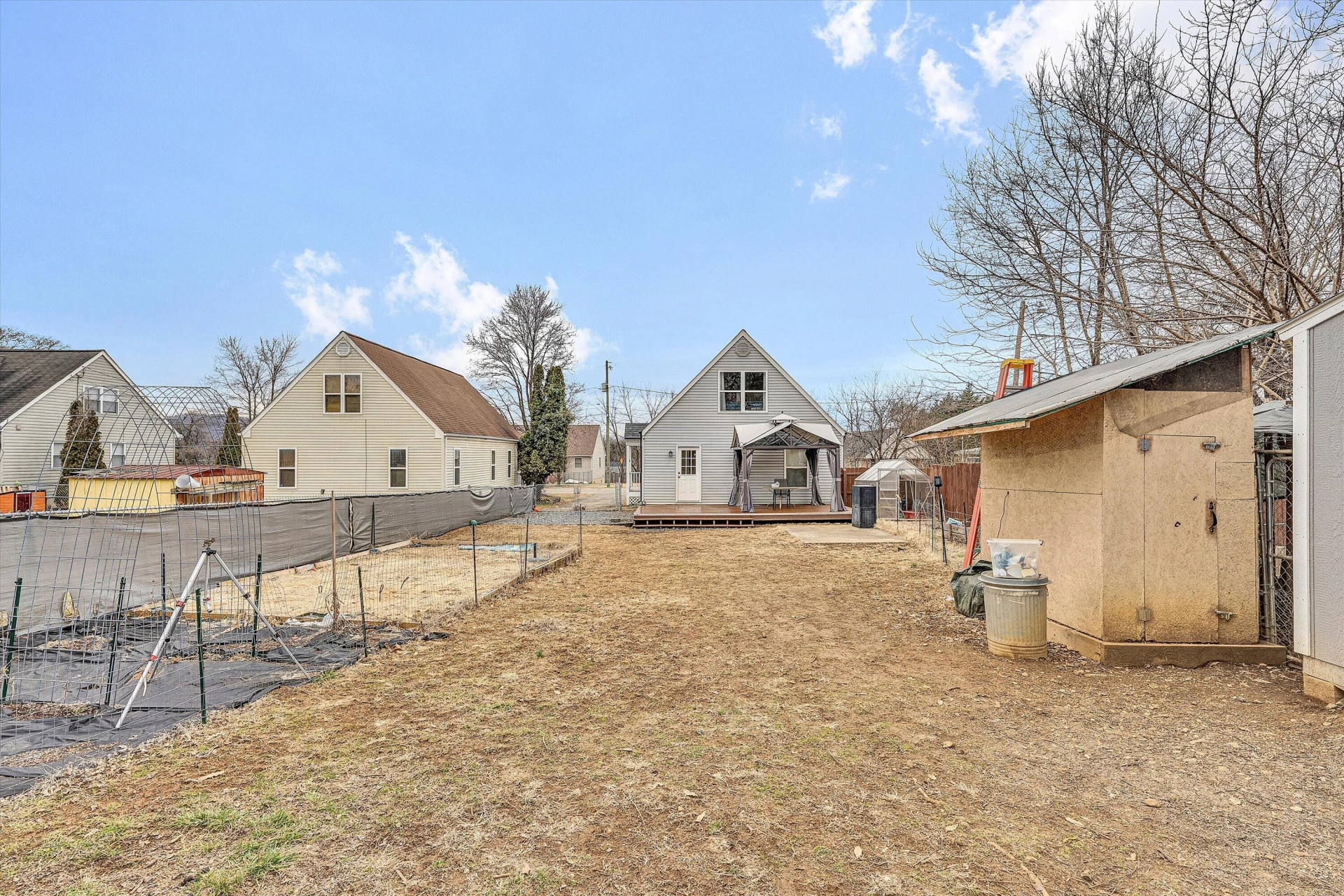 635 Queen AVE - Photo 35