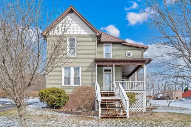 218 Richmond Ave AVE