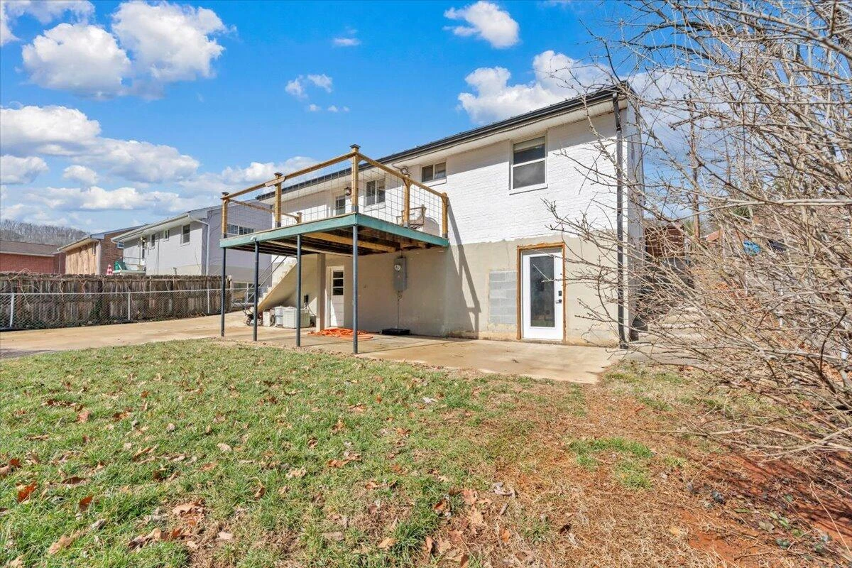 951 Hartsook BLVD - Photo 36