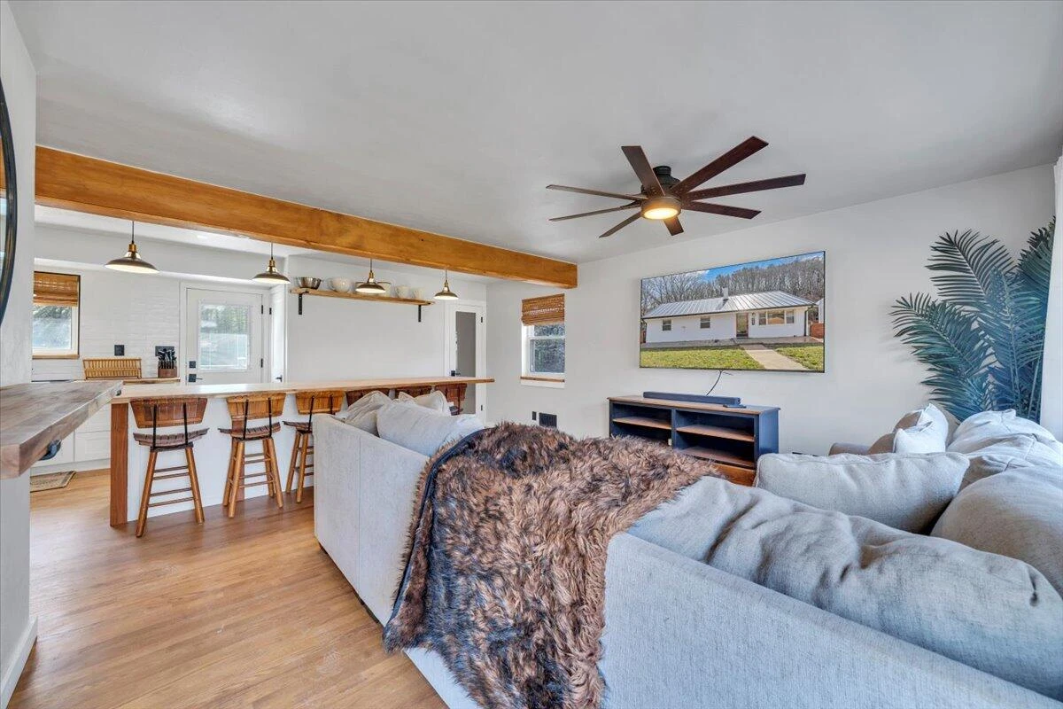 951 Hartsook BLVD - Photo 7