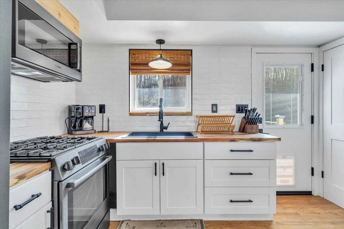 951 Hartsook BLVD - Photo 9
