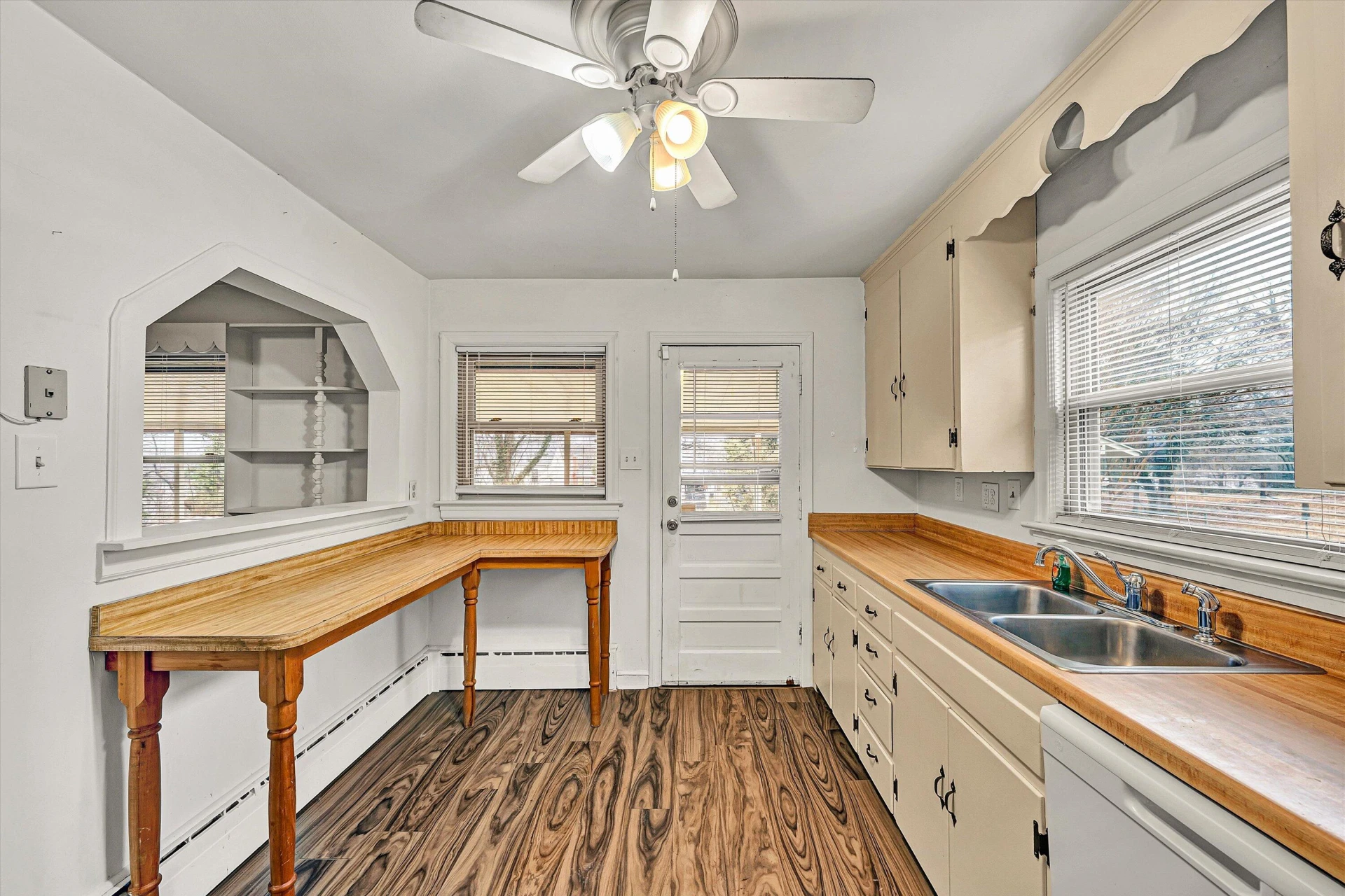3625 Brandywine AVE - Photo 10