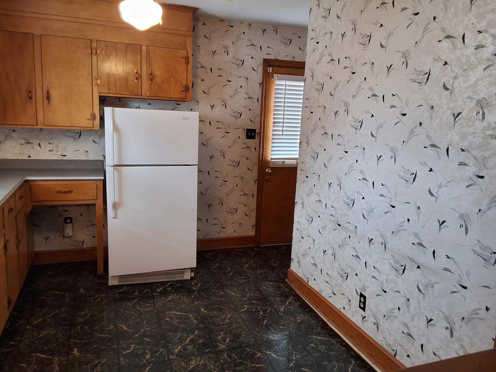2639 Edgewood ST - Photo 5