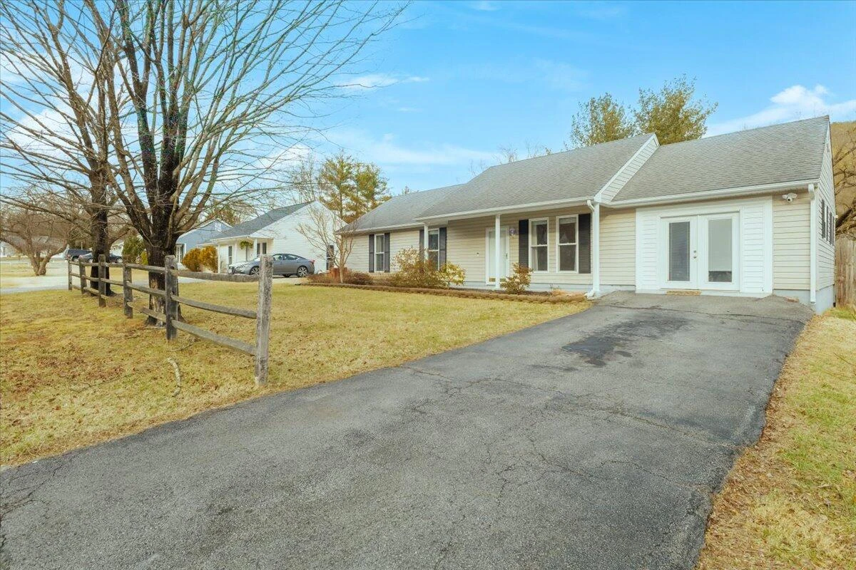 4735 Ichabod CIR - Photo 3